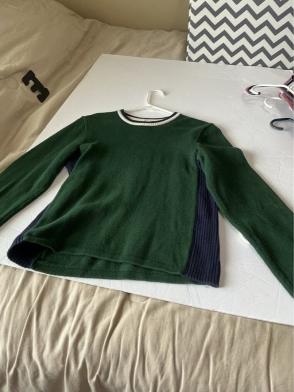 Vintage Y2K Green & Navy Crewneck Sweater with Contrast ribbed Side Panels - Picture 2 of 13